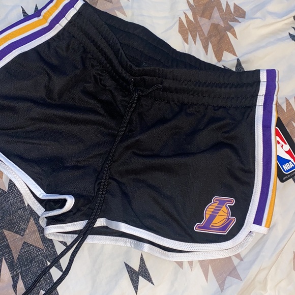 NBA lakers shorts - Picture 2 of 4